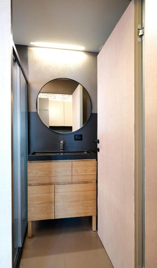 Lancetti Stylish Loft Apartment