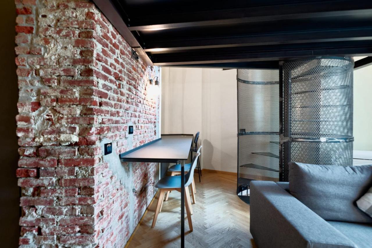 Lancetti Stylish Loft